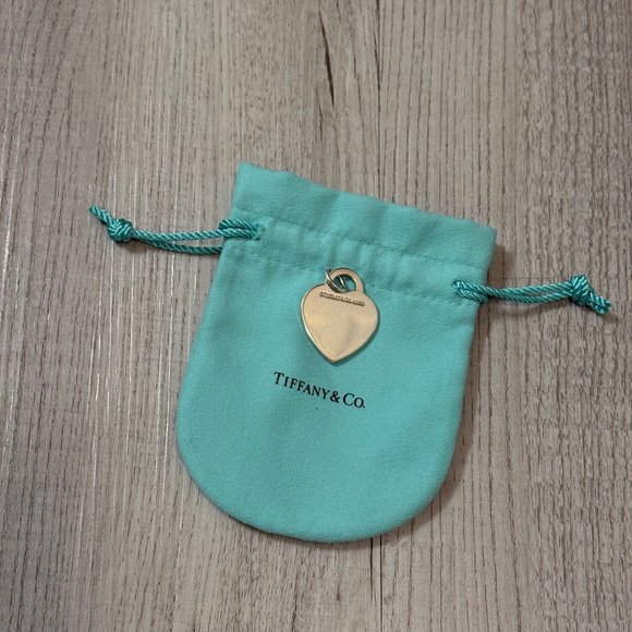 Tiffany and Co Heart Splash - Picture 4 of 4